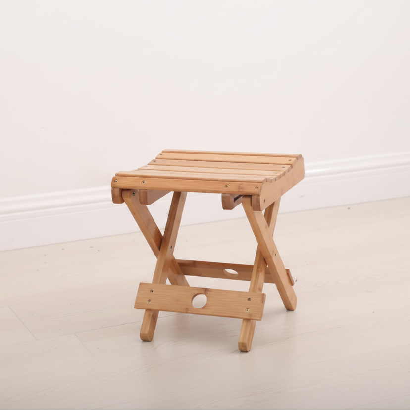 Tabouret pliable en bambou nomade - vue de face - PLISSÉ